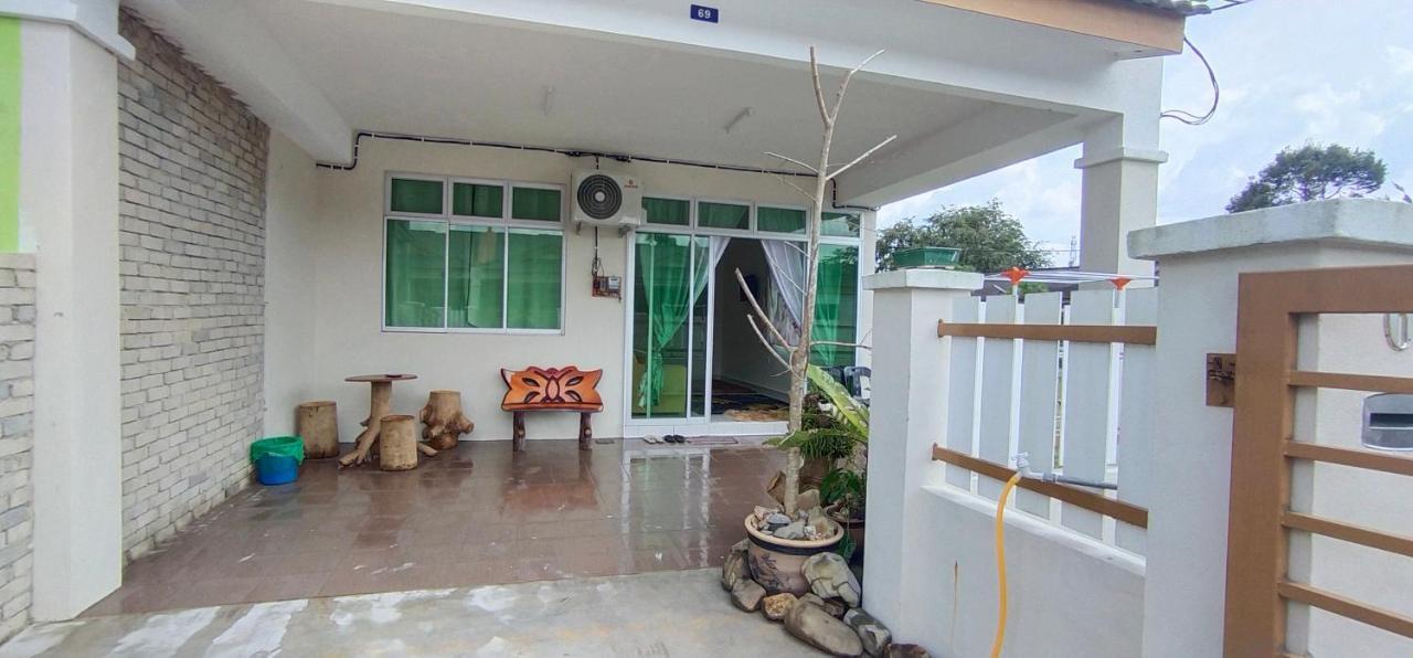 Homestay De'69 Jitra Dış mekan fotoğraf
